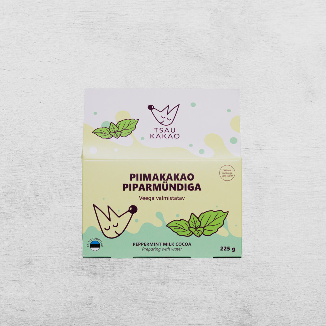 rõõmus pakend hallil taustal