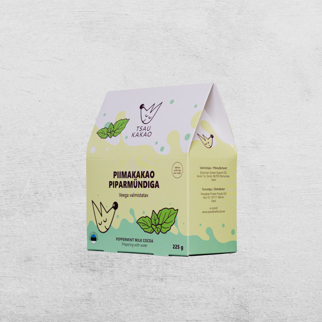 rõõmus pakend hallil taustal